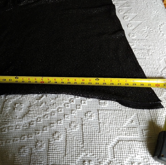 Asymmetric hem pullover - Picture 5 of 8